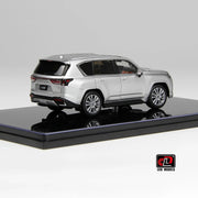LEXUS LX600, 1:43 Scale (Silver) — image 4
