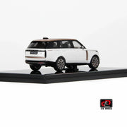Land Rover Range Rover SV SERENITY, 1:43 Scale (White) — image 3