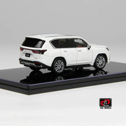 LEXUS LX600, 1:43 Scale (White) — image 4