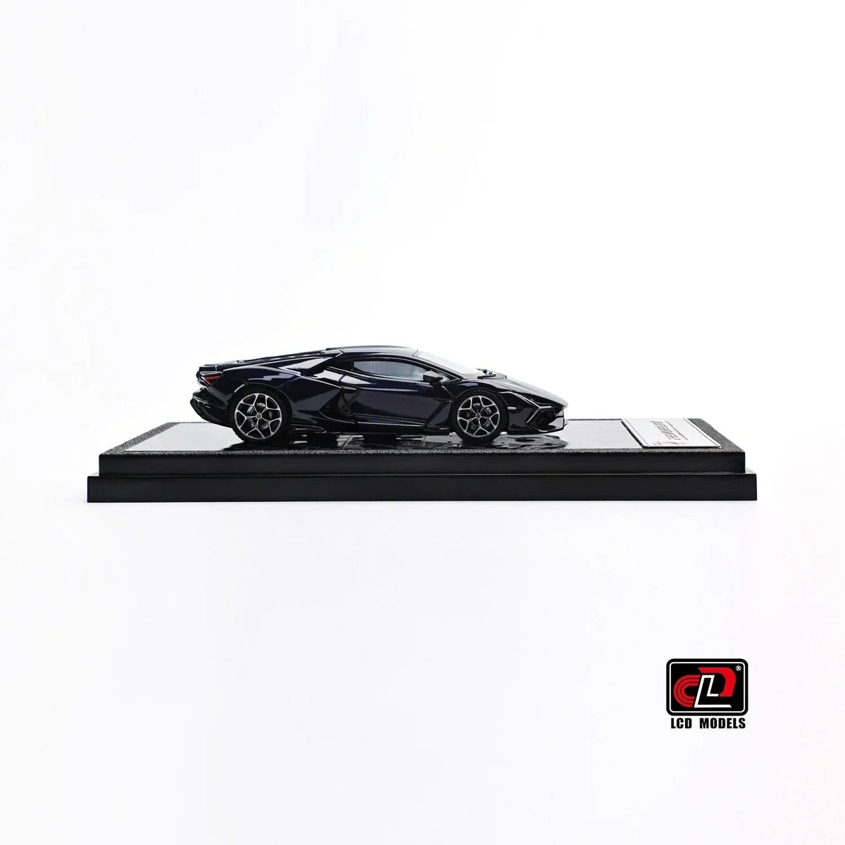 Lamborghini Revuelto, 1:64 Scale (Blue) — image 4