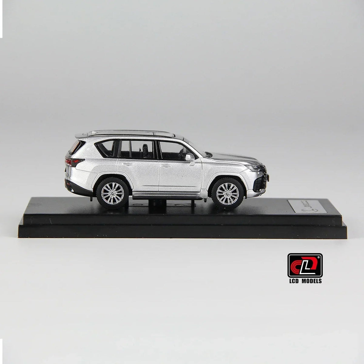 LEXUS LX600, 1:64 Scale (Silver) — image 5
