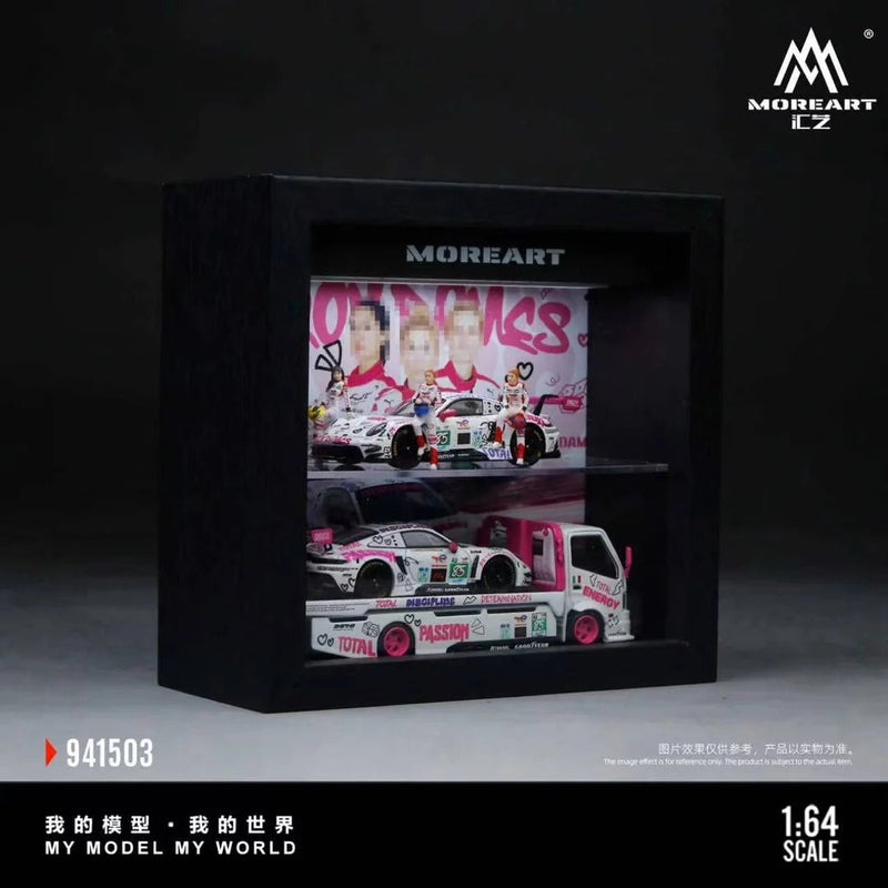 *PRE-ORDER* Integrated Picture Frame Iron Lady Painted Scene (Diaroma), 1:64 Scale — image 2