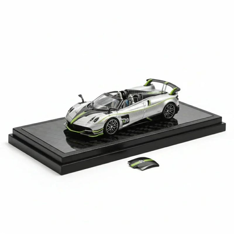 Pagani Huayra Roadster BC Shanghai Toy Fair Special Package 2025, 1:64 Scale (Silver Green) — image 1