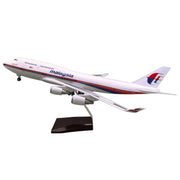 Malaysia Airlines, 1:150 Scale — image 1